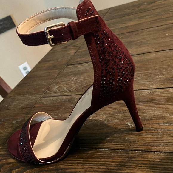 Marc Fisher Brand, Size 9.5M, like New, Color: Burgandy - Picture 5 of 6